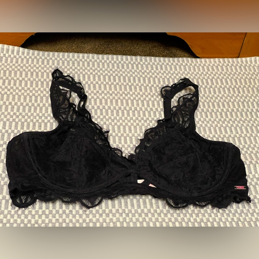Victorias secret, pink, pretty lace trim bra, medium